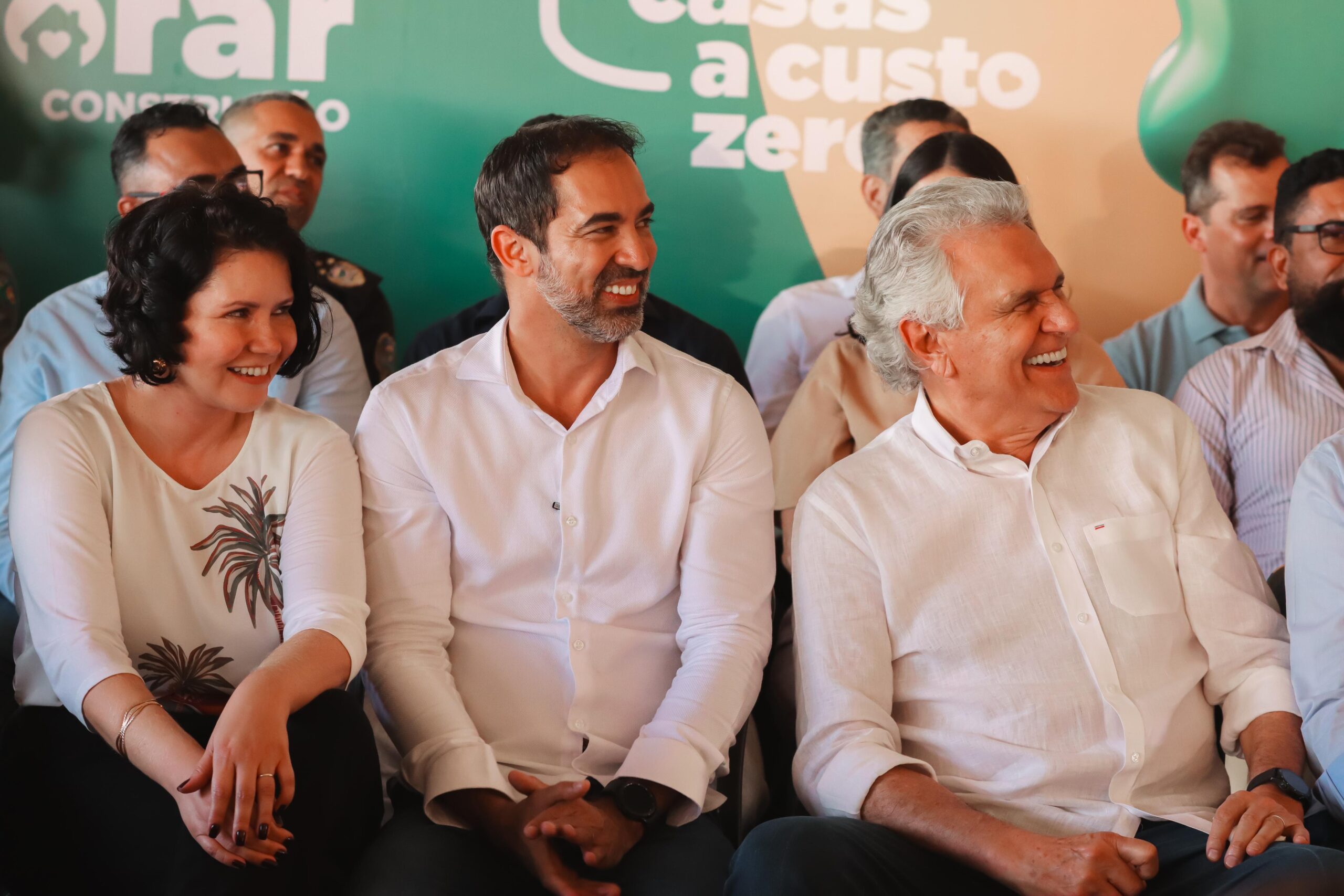 Senador Canedo concretiza o sonho da casa própria para 99 famílias