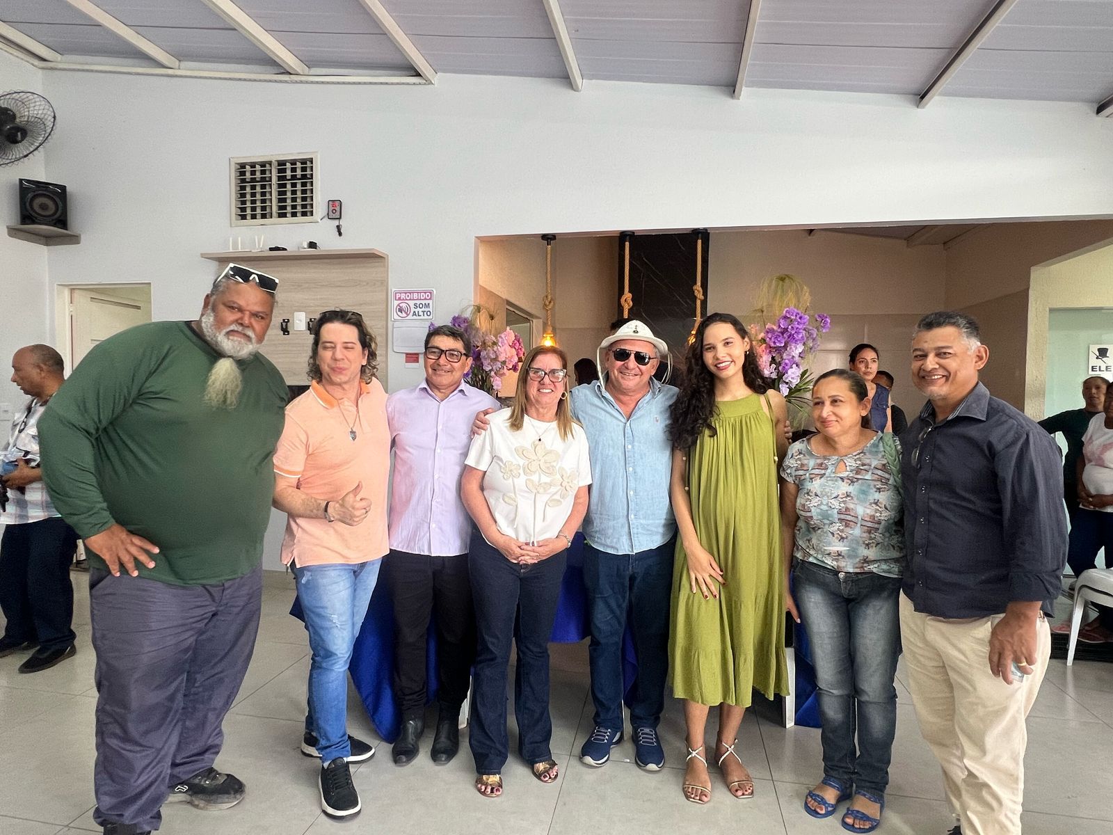 Senador Canedo homenageia líderes comunitários