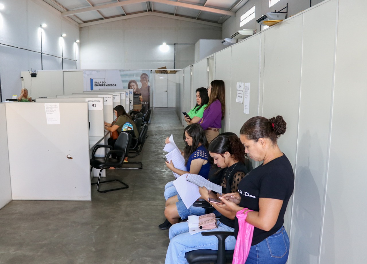 Senador Canedo tem 1150 vagas imediatas nesta semana.