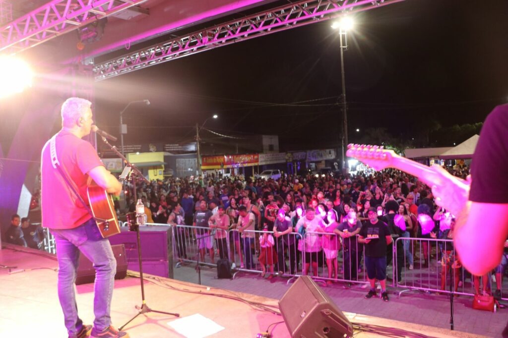 Prefeitura promove show de rock na abertura da 4ª Semana do Motociclista em Senador Canedo