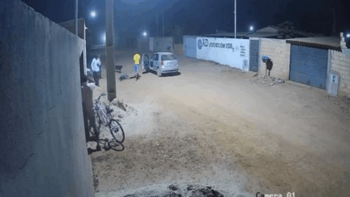 Homem atropela amigo de propósito e o mata com golpes de machado em Cristalina