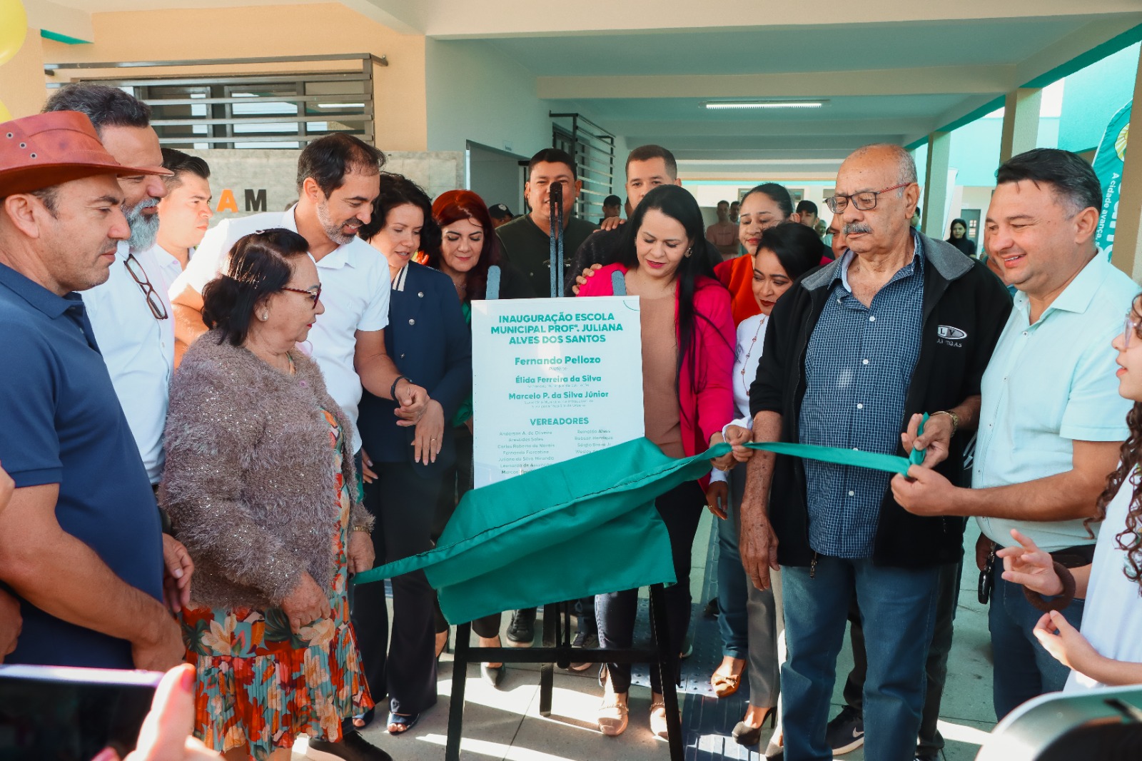 Senador Canedo inaugura nova escola no Residencial Prado