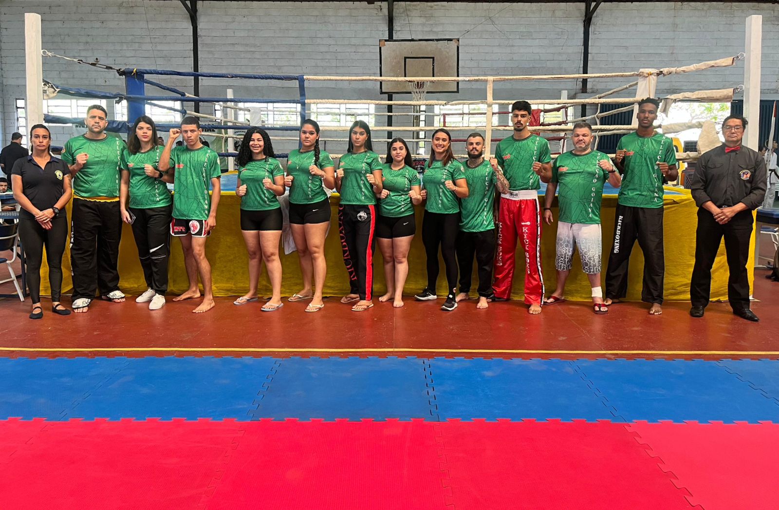 Atletas de Senador Canedo brilham no Brasileiro de Kickboxing e conquistam 36 medalhas