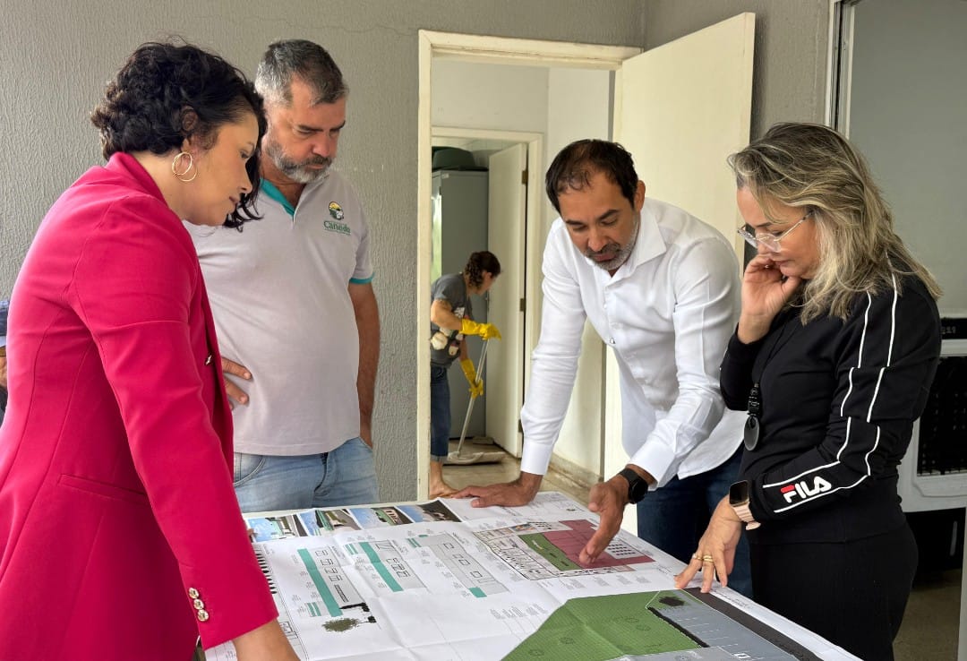 Pellozo visita obras de reforma e ampliação do Cras do Jardim das Oliveiras e anuncia melhorias no Creas