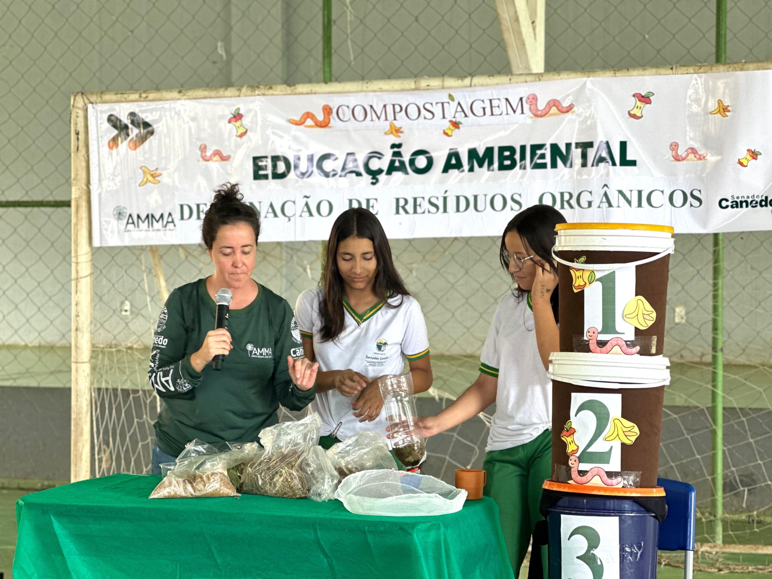 AMMA realiza palestra sobre conscientização do meio ambiente em escola pública