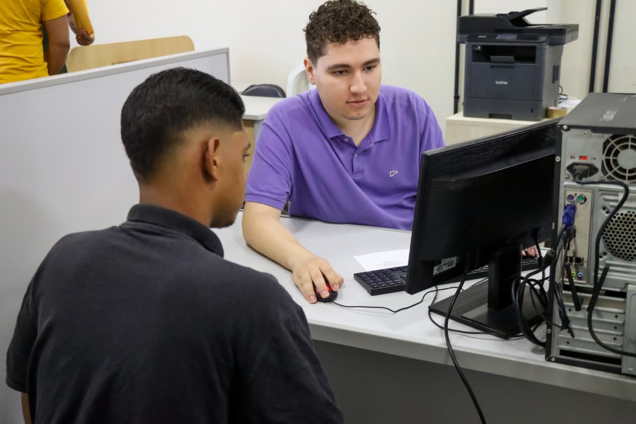 Senador Canedo oferece quase 1.200 vagas de emprego até quinta-feira