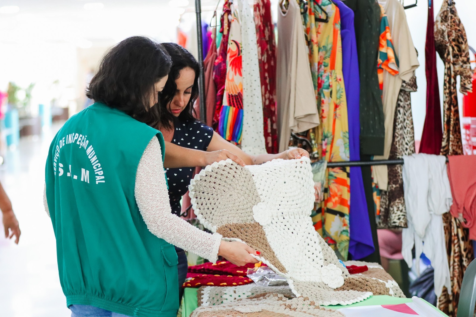 Feira das Mulheres Empreendedoras encerra 2025 em clima de Natal