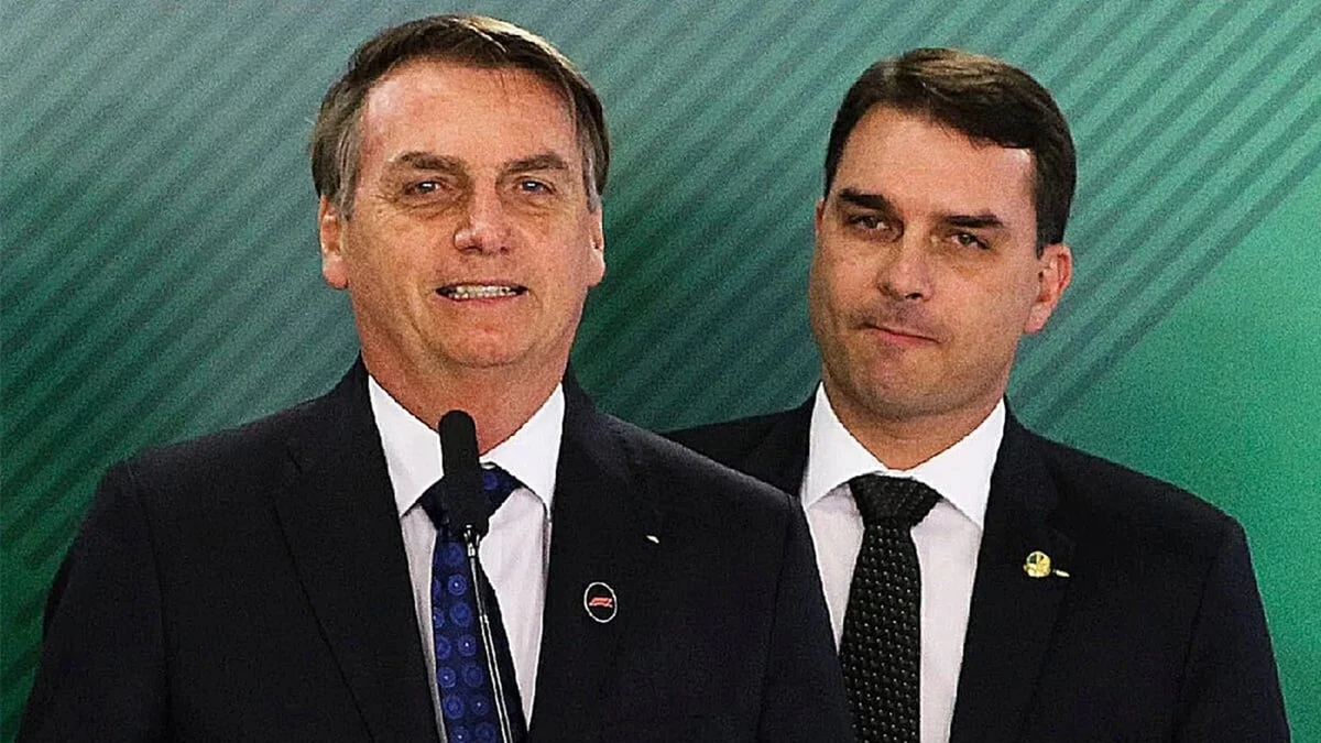 Jair Bolsonaro escolhe Flávio para 2026 e avisa Tarcísio, diz colunista