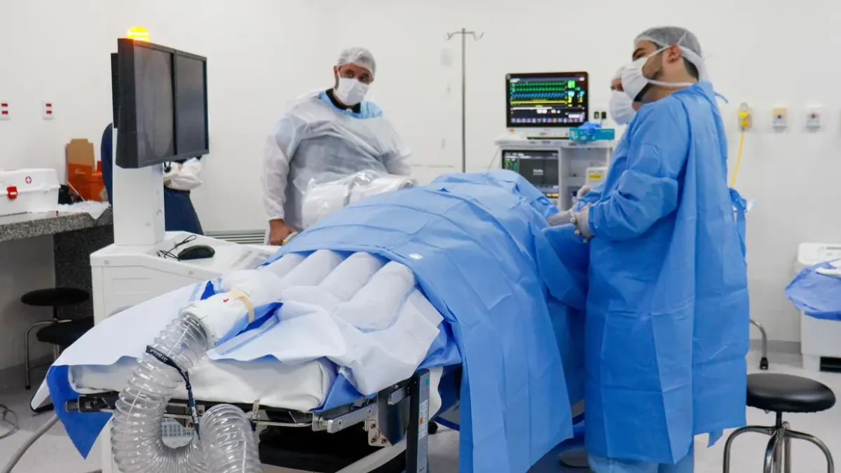 Médico do Crer detalha como foi 1ª cirurgia com polilaminina em Goiás: ‘um sucesso’