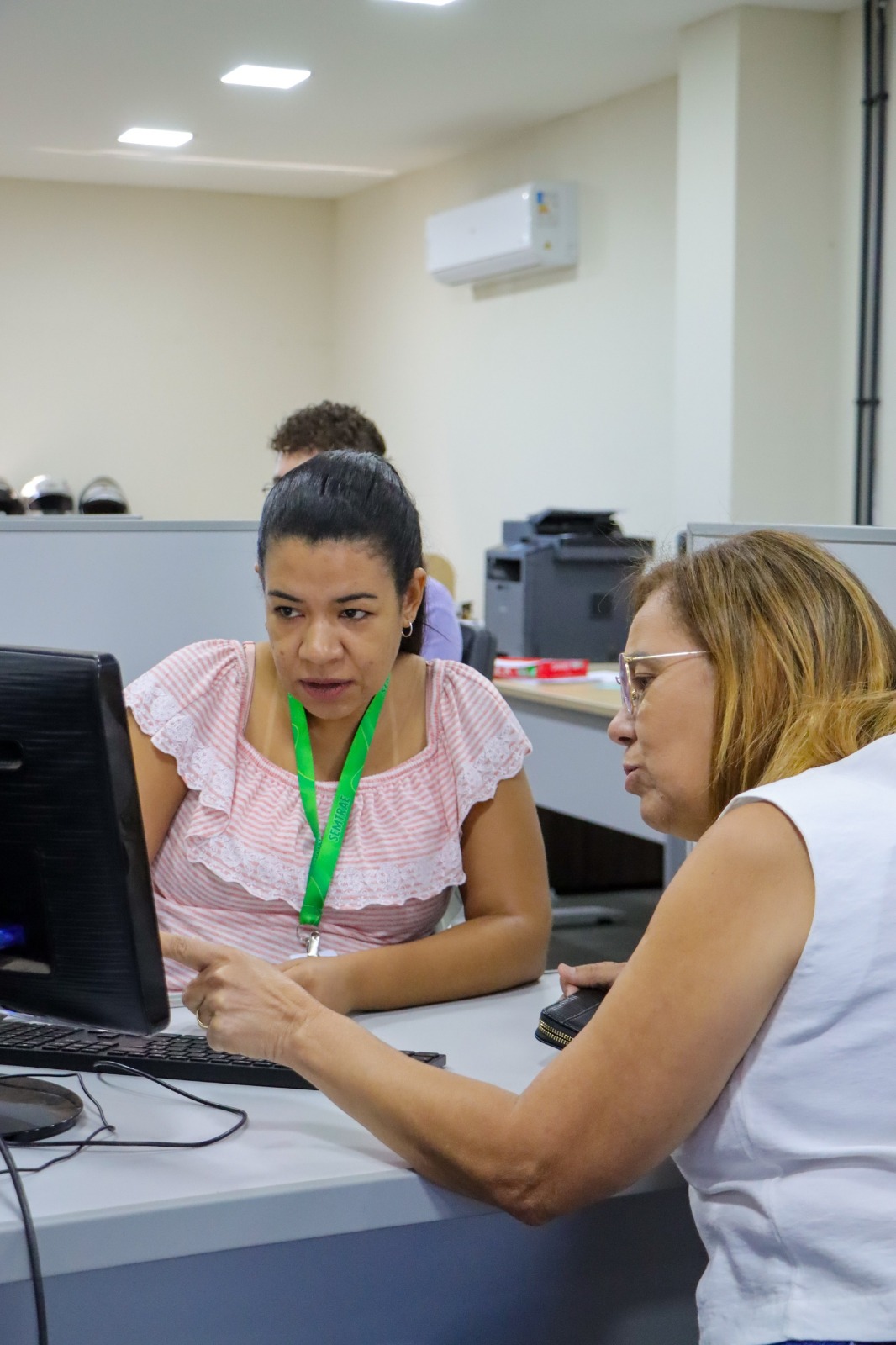 SEMTRAE encaminha mais de 20 pessoas ao mercado de trabalho