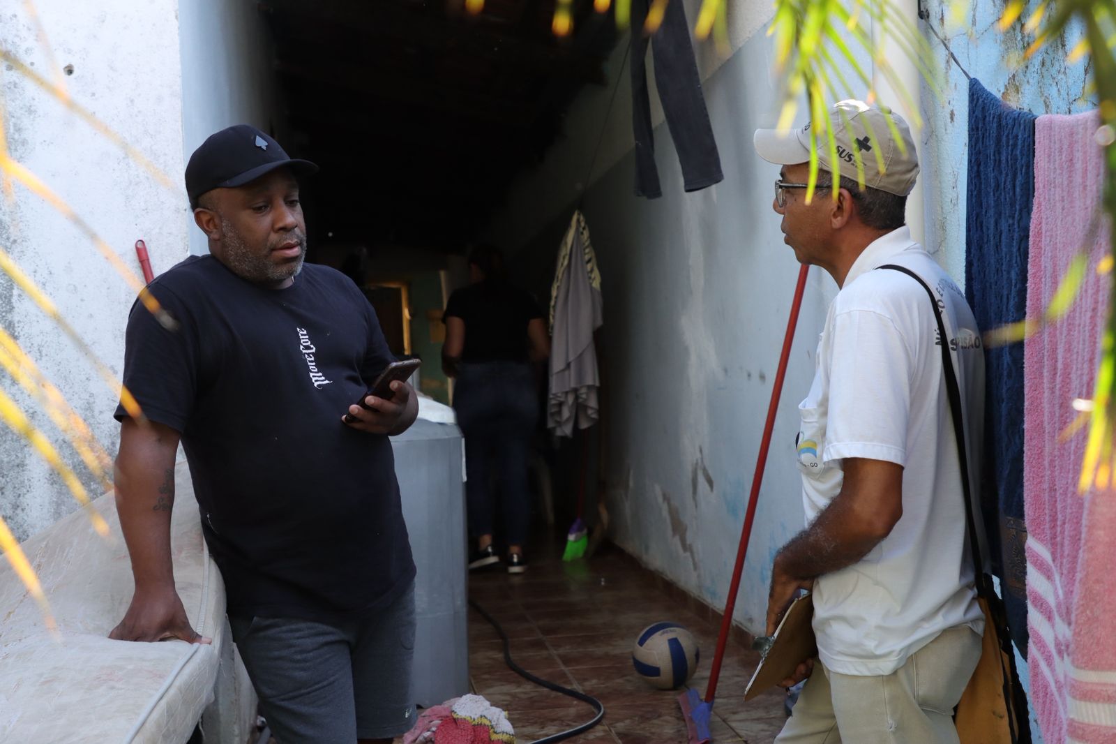 Mutirão de combate à dengue mobiliza moradores na região da Morada do Morro