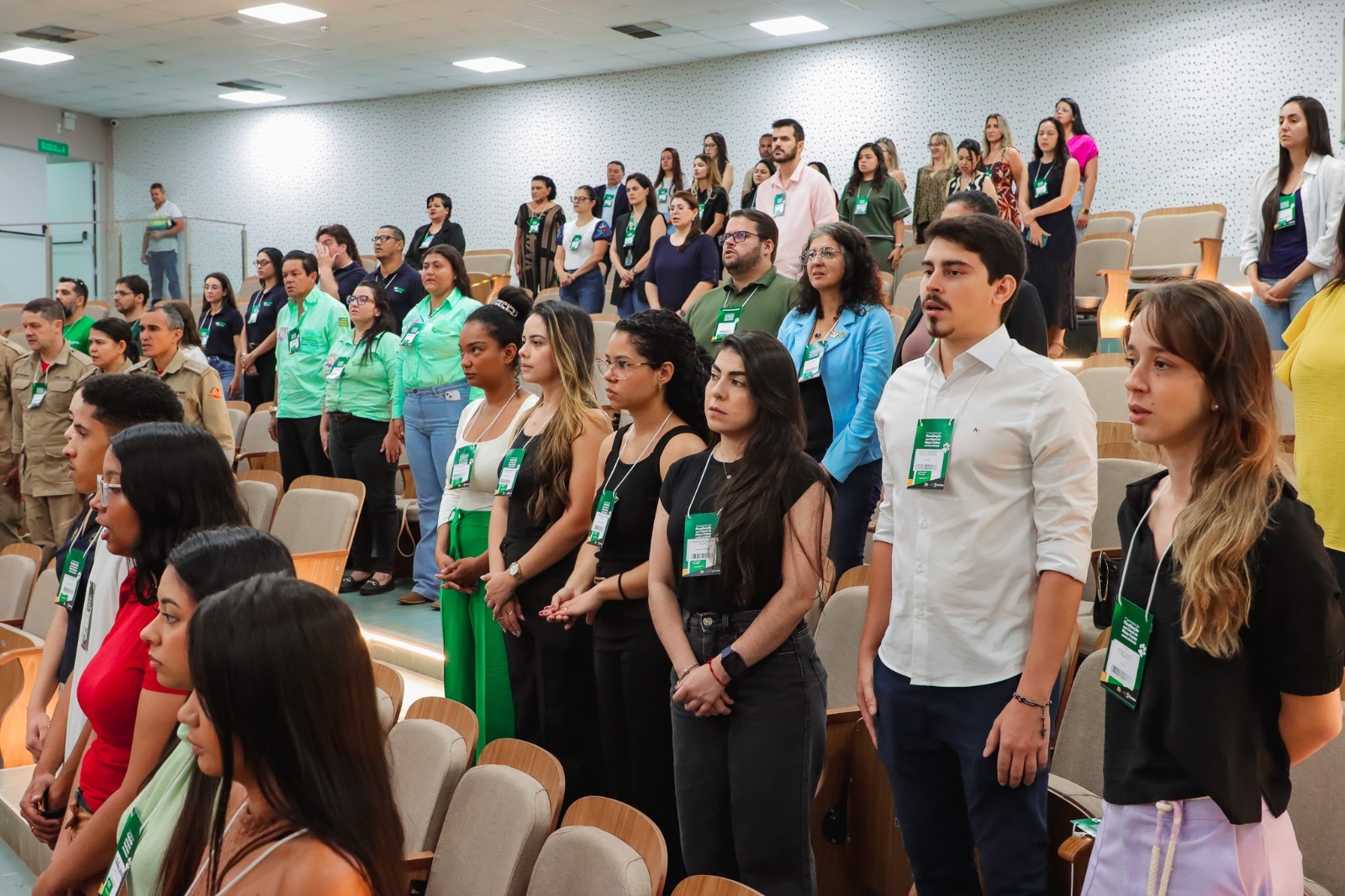 Senador Canedo promove em seminário sobre fiscalização de maus-tratos contra animais