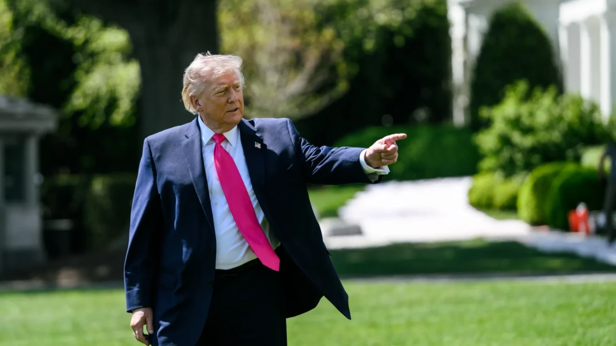 Trump diz que atirador detido em Washington escreveu manifesto anticristão