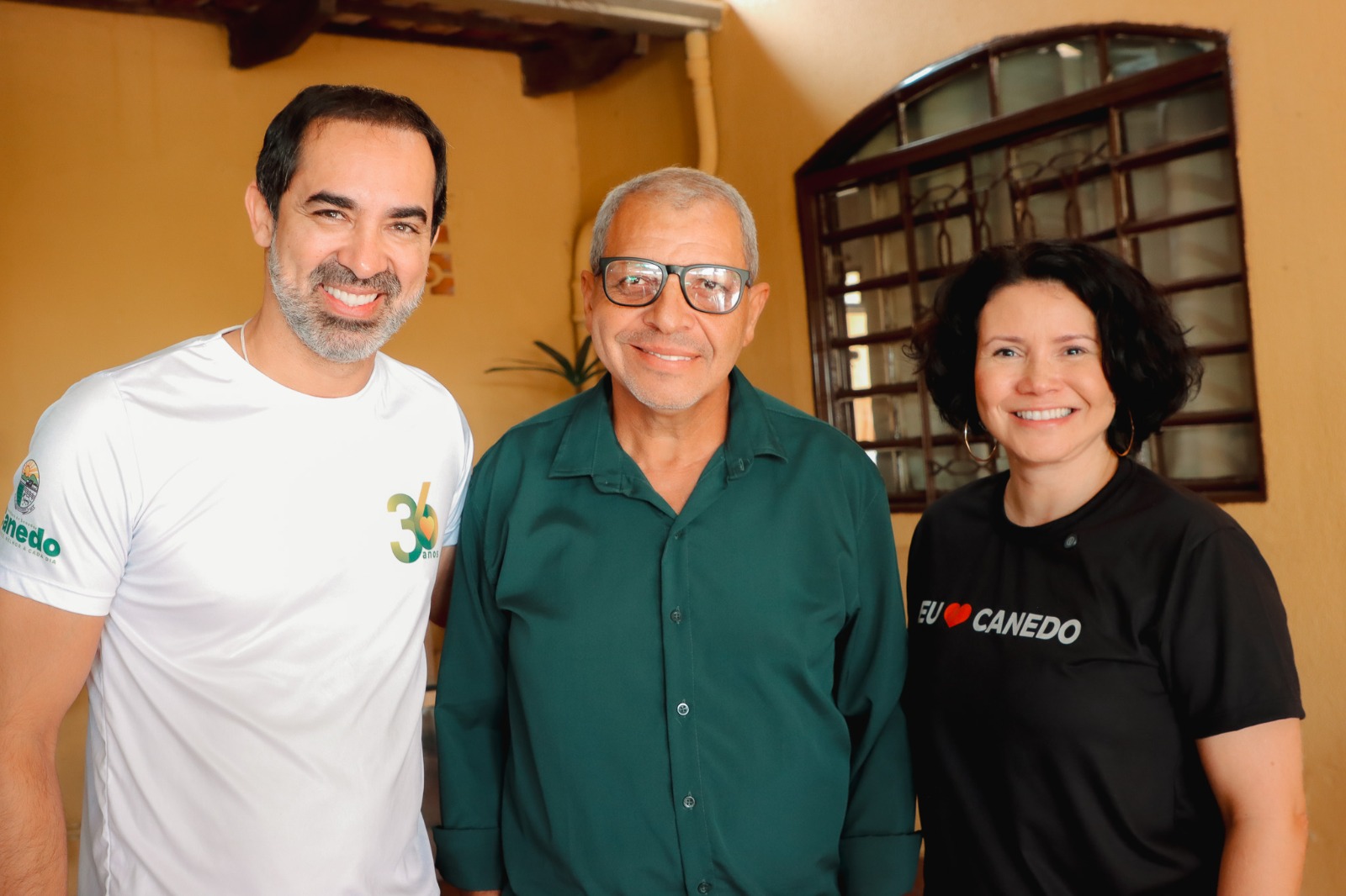 Senador Canedo homenageia líderes comunitários
