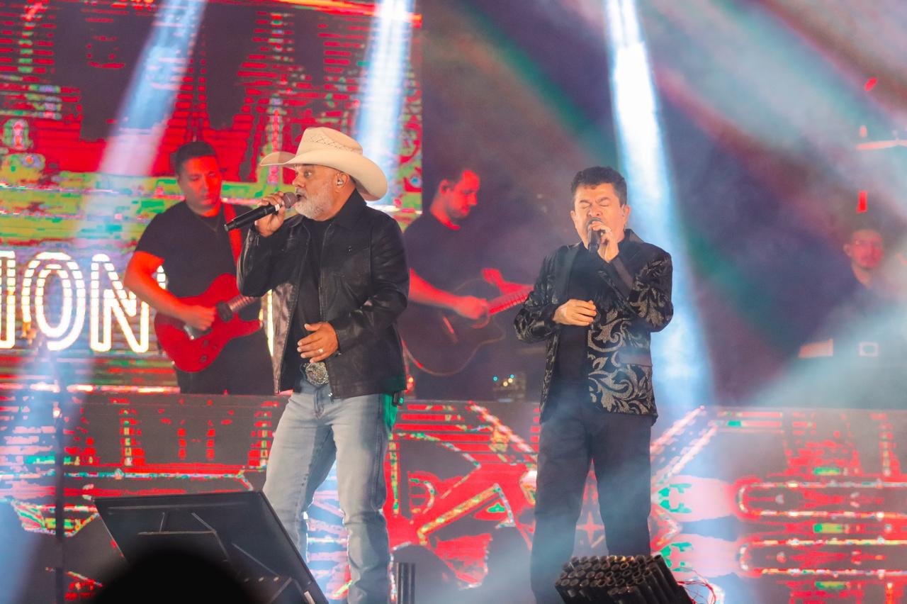 2º dia do Canedo Fest Show reúne 25 mil pessoas com de rodeio e sucessos de Rio Negro & Solimões