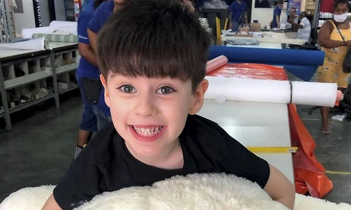 ‘Essa criança sofreu muito’, diz perito no quinto dia do julgamento do caso Henry