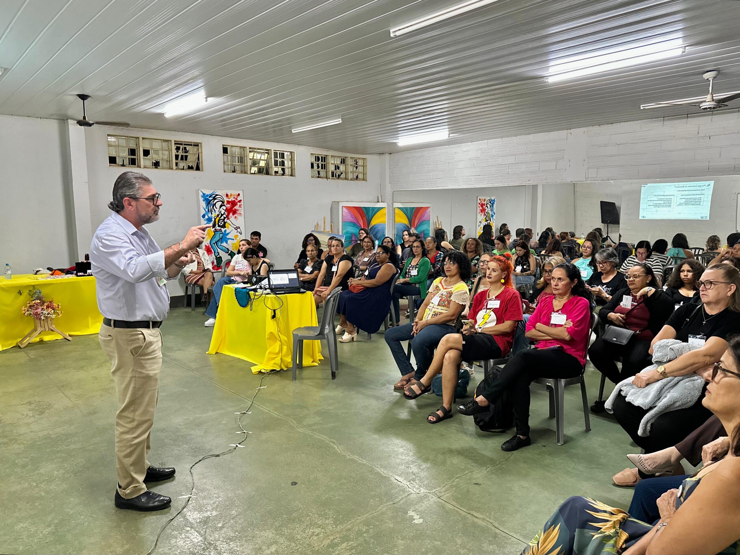 Encontro das Crocheteiras reúne mais de 50 participantes em Senador Canedo