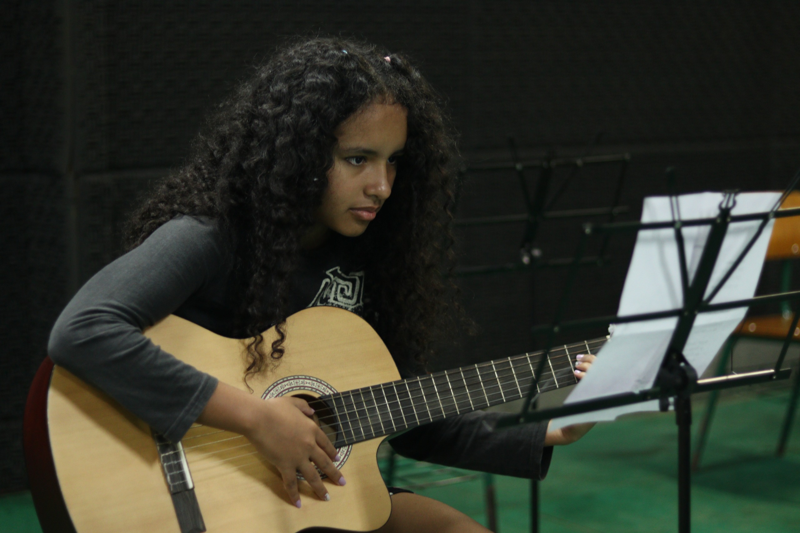 Inscrições abertas para curso gratuito de violão em Senador Canedo