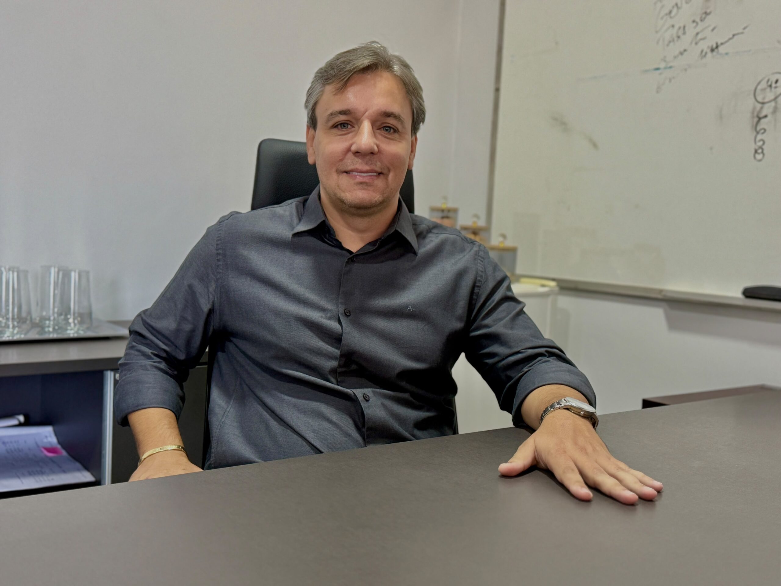 Pellozo apresenta novo secretário de Infraestrutura de Senador Canedo