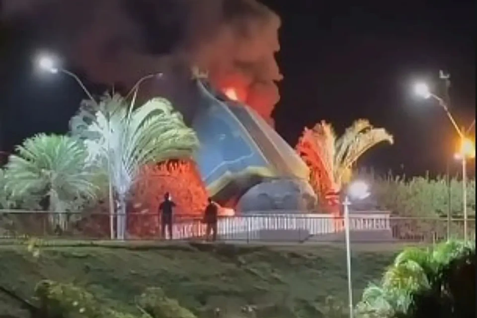 Incêndio destrói imagem de Nossa Senhora Aparecida na entrada de Nerópolis